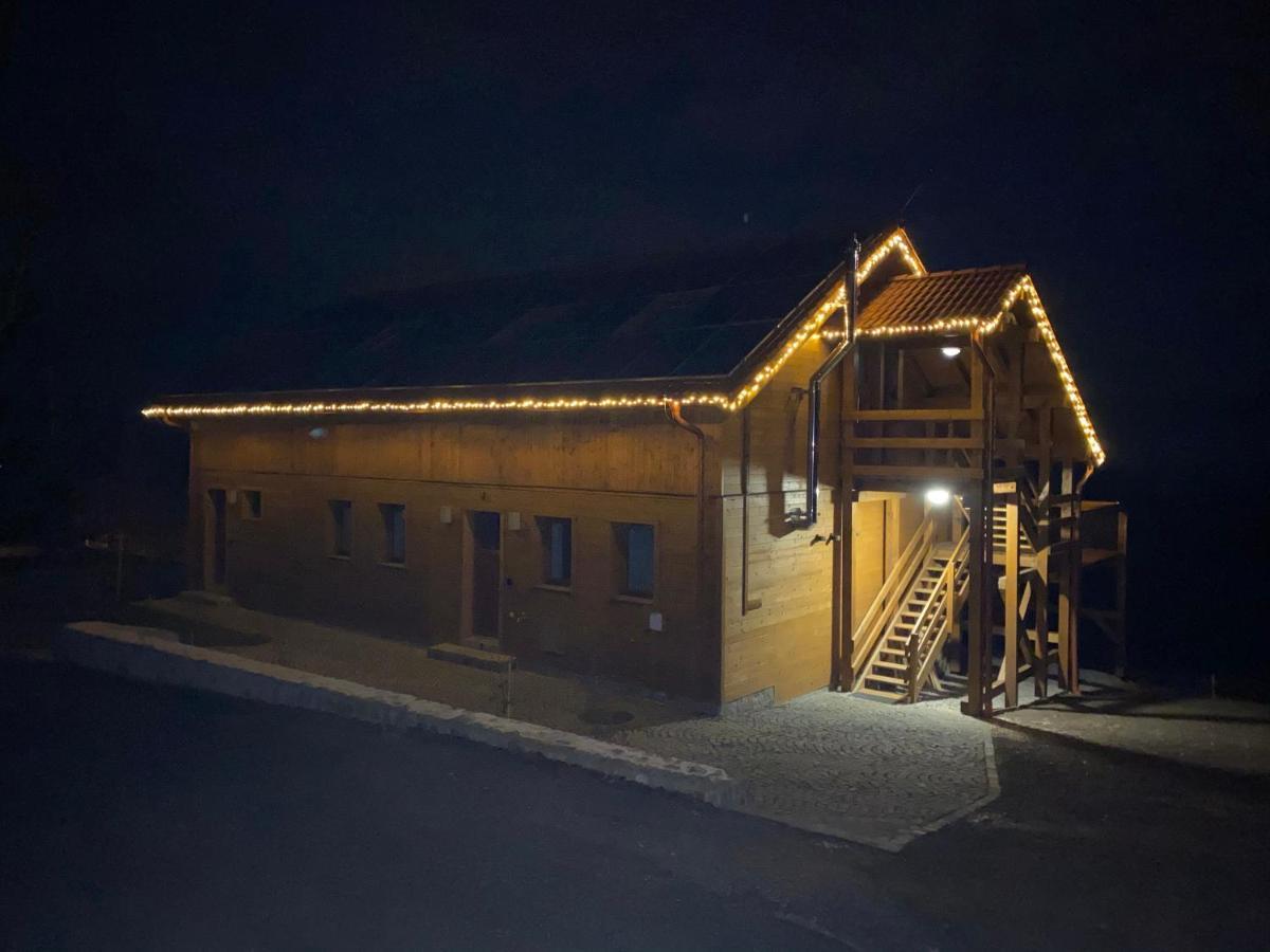 Železná Ruda Chalet Apartments Mastal מראה חיצוני תמונה